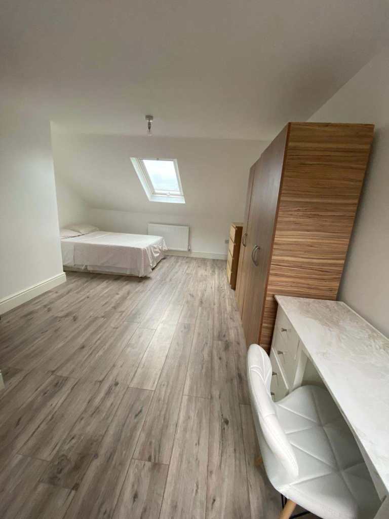 Room available in Seven Sisters, Clarence 2