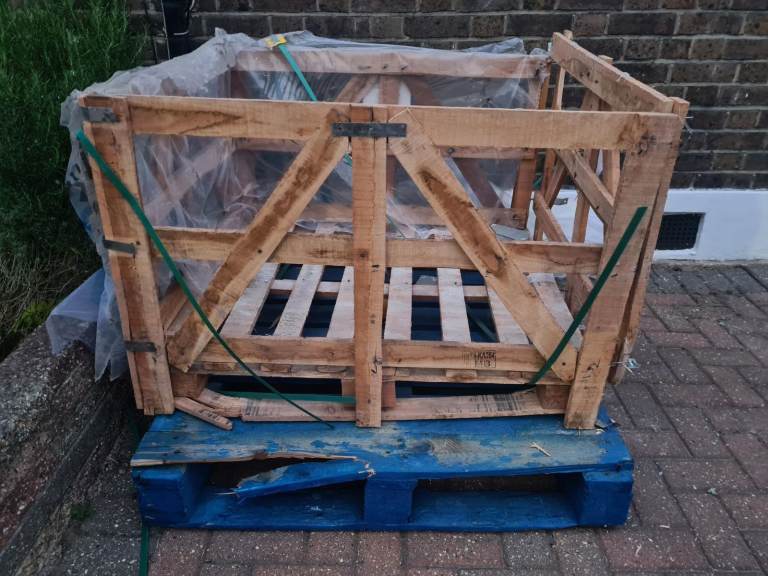 FREE Pallet Crate scrap wood – Collection Only
