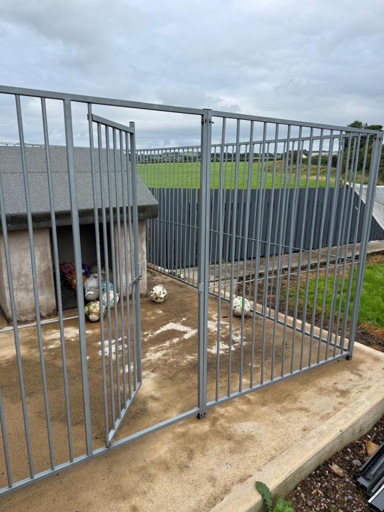 Dog pen for sale 