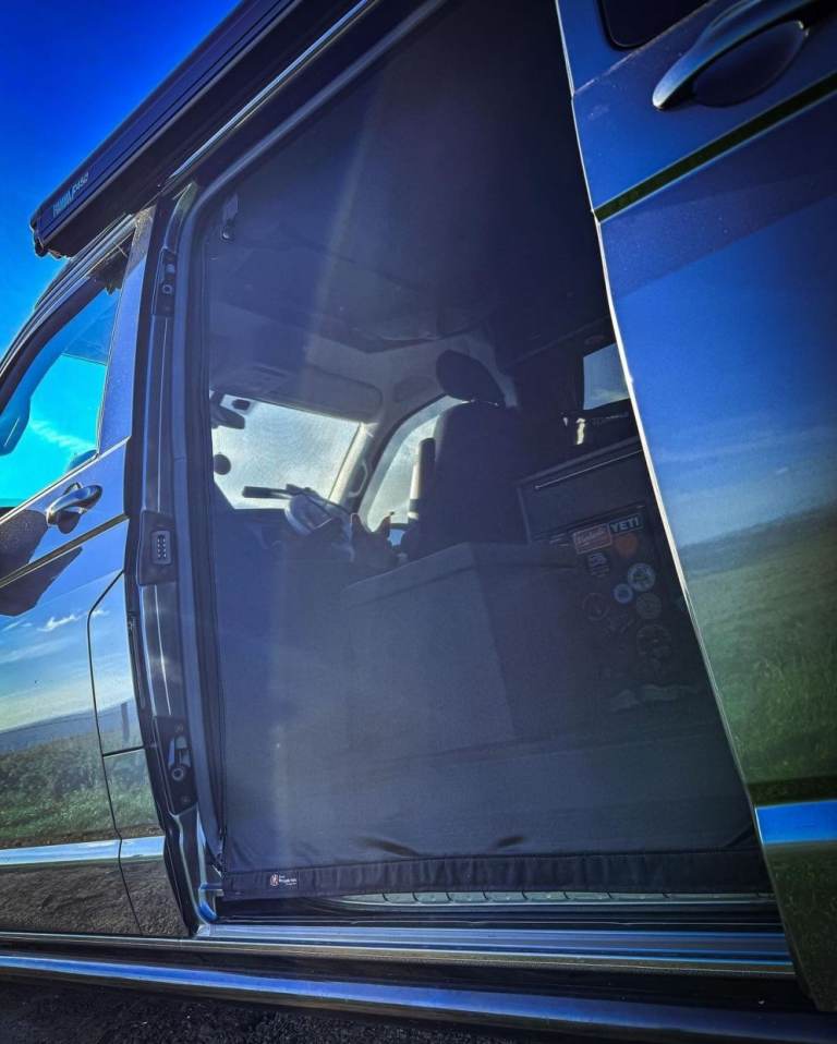 VW T5 / T6 Mosquito Net – Side Door with roll-up ties/zips