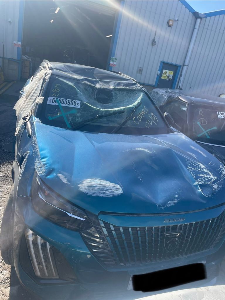 PEUGEOT 2008 GT MK2 LCI BREAKING HEADLIGHT DOOR MIRROR SLAMPANEL RADPACK SUSPENSION ELECTRONICS