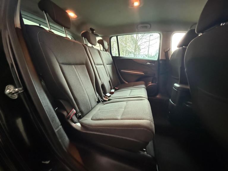 2017 Vauxhall Zafira 1.4T SRi Nav 5dr Auto MPV PETROL Automatic