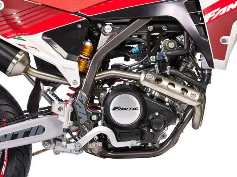 Fantic XMF125 125 Motard Competition Naked 
