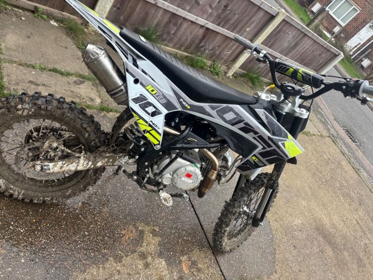 140R 10ten dirt bike 