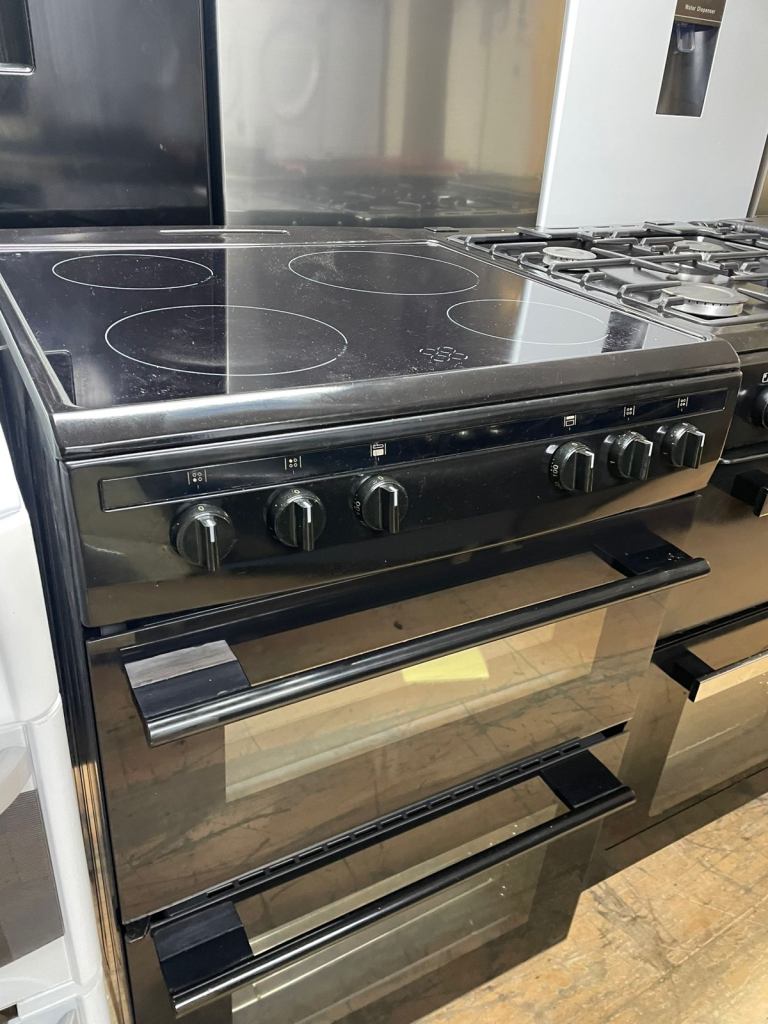 Black 60cm Electric Cooker 