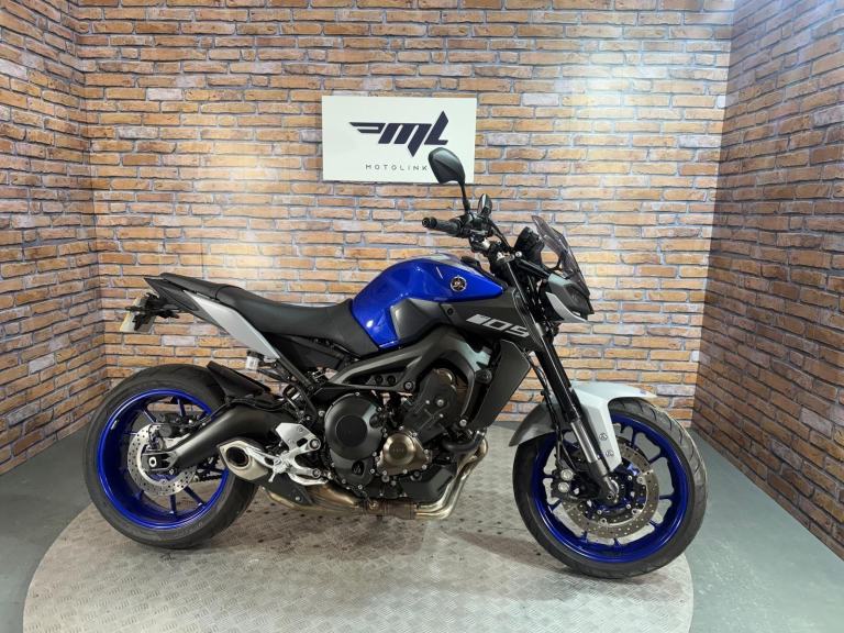 Yamaha MT-09 - GREAT CONDITION - NATIONWIDE DELIVERY - 3 MONTH APPROVED WARRANTY