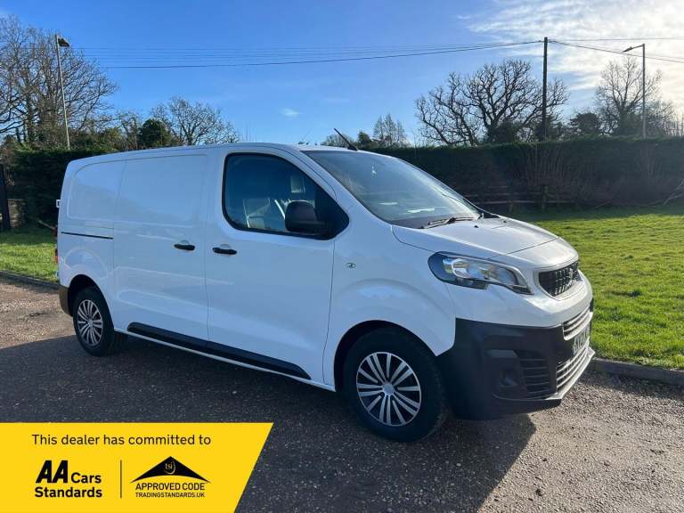 2021 Peugeot Expert 2.0 BlueHDi 1400 Professional Standard Panel Van MWB Euro 6 (s/s) 6dr PANEL V...