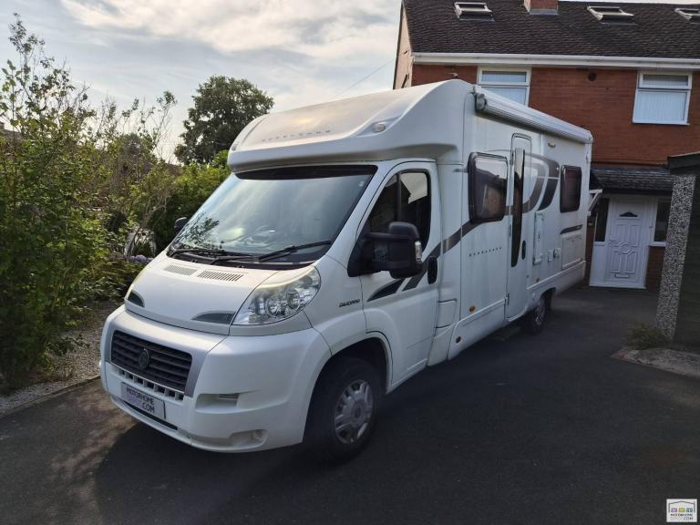 2014 Bessacar 454 - 4 berth, 4 belt