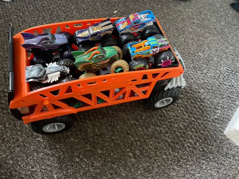 Mini monster trucks & transporter