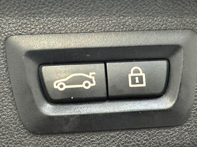  BMW 5 Series 3.0 530d M Sport Touring 5dr Diesel Auto xDrive Euro 6 (s/s) (265 ps) Diesel Automatic