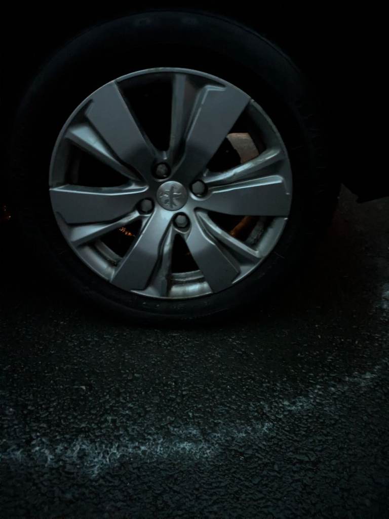 Peugeot, 2008, Hatchback, 2017, Manual, 1199 (cc), 5 doors