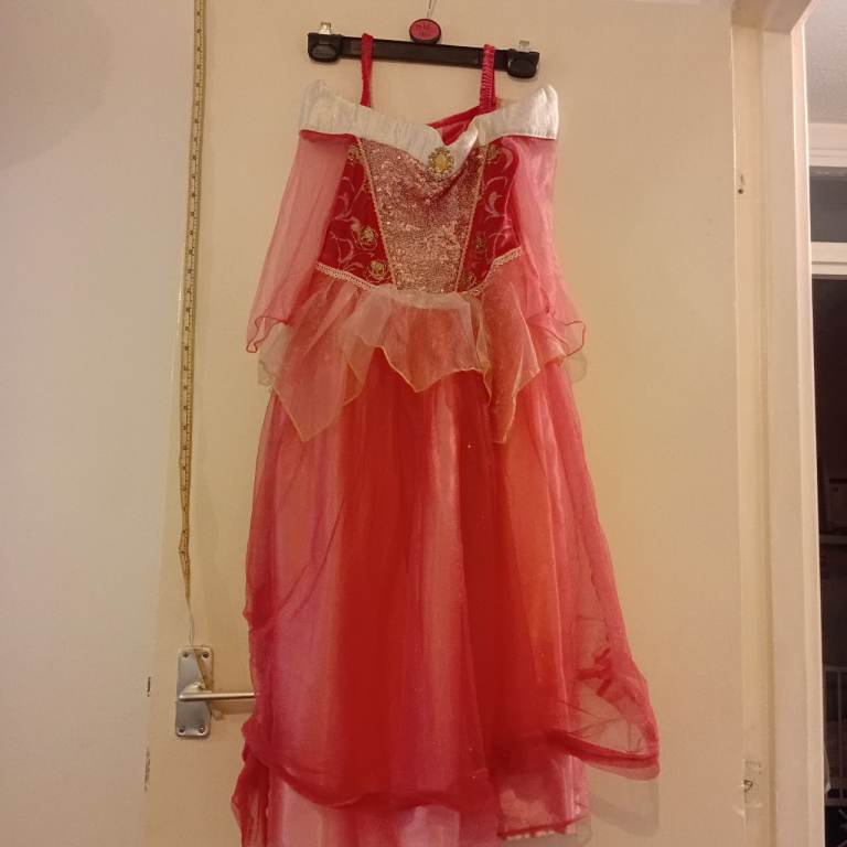 Disney Princess Dress - Size 7-8years