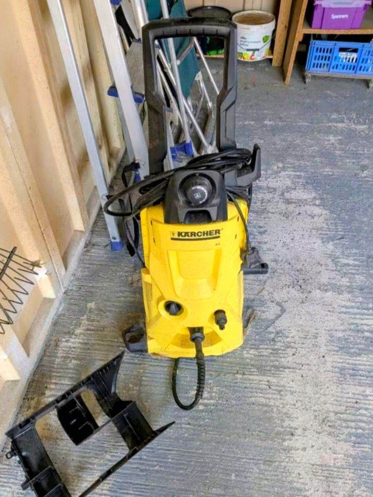 Karcher Pressure Washer – Yellow Unit, Good Condition, Spares or Repair