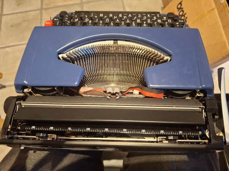 Brother Deluxe 240T typewriter