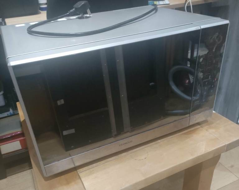 Microwave Kenwood 900W