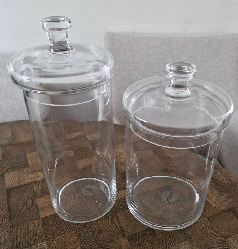 2 glass jars set 