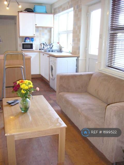 1 bedroom in Eastcott Hill, Swindon, SN1 (#1699522)