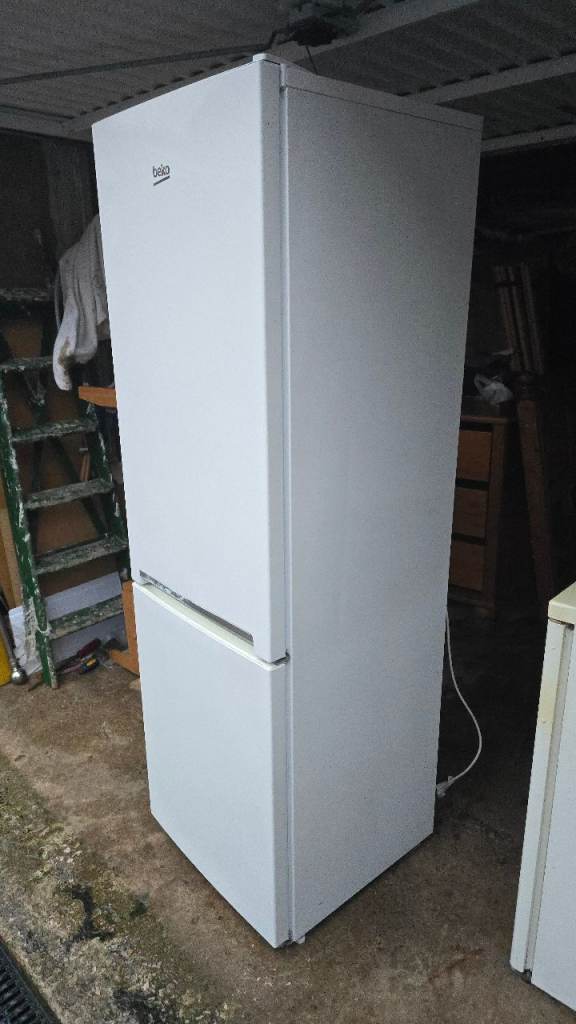 Beko Fridge Freezer  - Great Condition  - Can deliver locally from £7