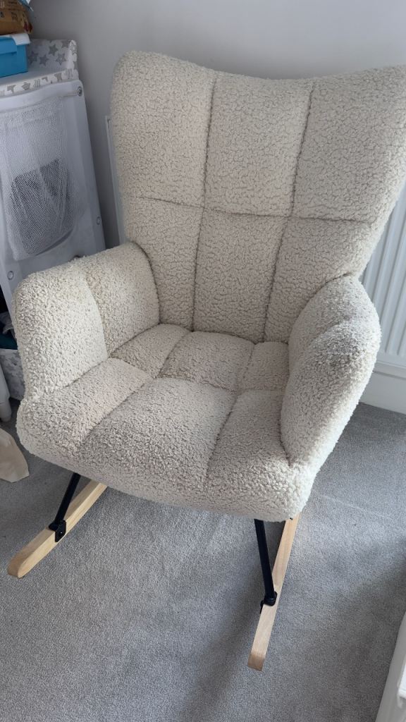 Free ROCKING CHAIR