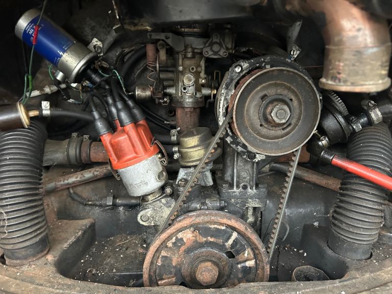 🚐 VW Bay Window Campervan – Classic 1973 Project with New Parts Included! 