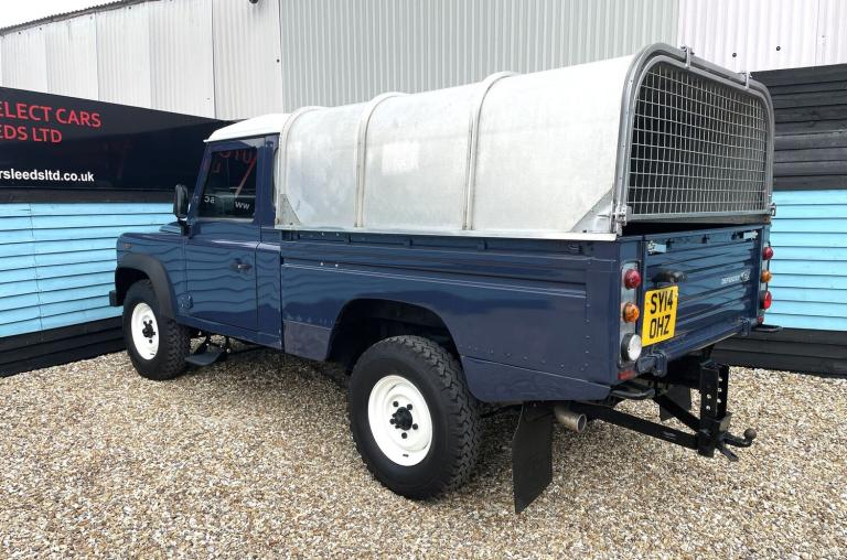 LAND ROVER DEFENDER 110 HIGH CAPACITY PICK UP - 2.2 TDCI - MANUAL - 