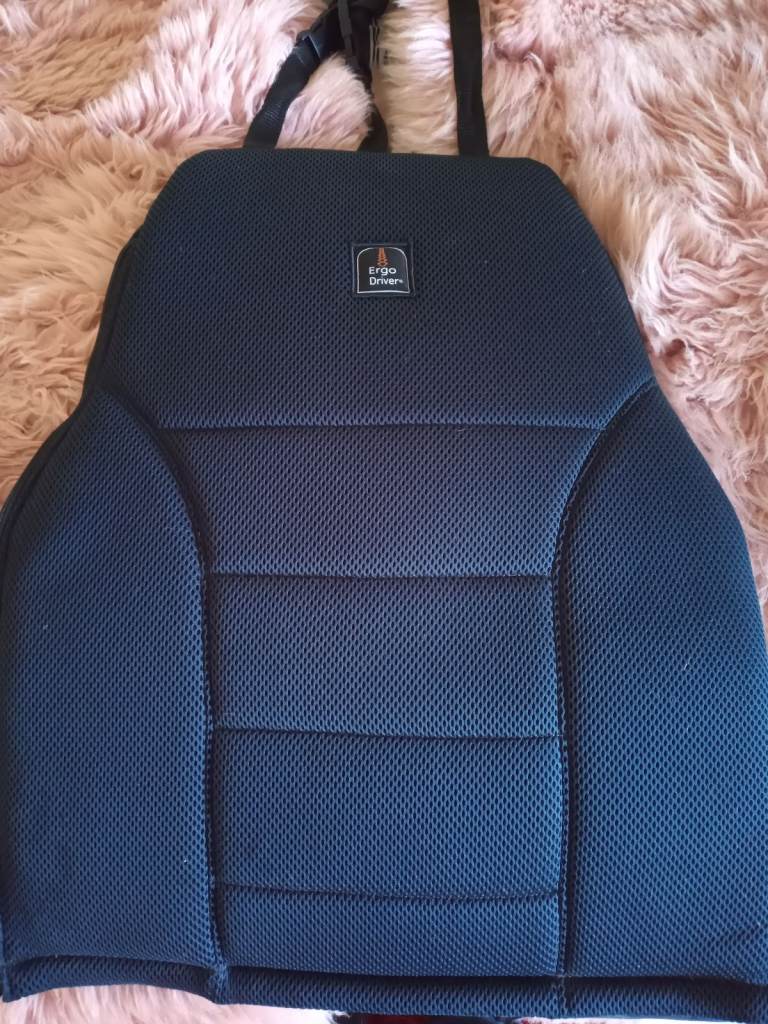 Inflatable back support for car seat
