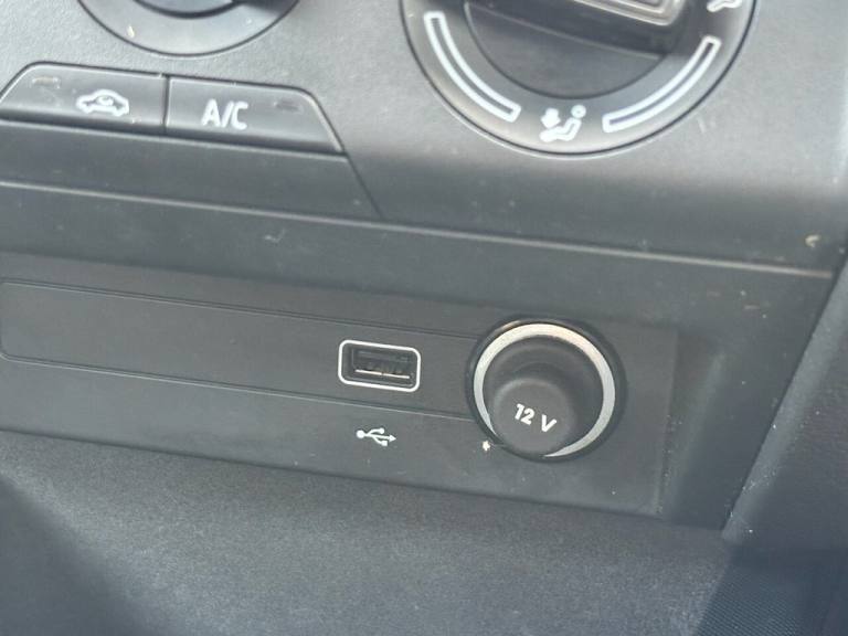 2019 69 SKODA FABIA 1.0 TSI SE HATCHBACK 5DR PETROL MANUAL EURO 6 (S/S) (95 PS)