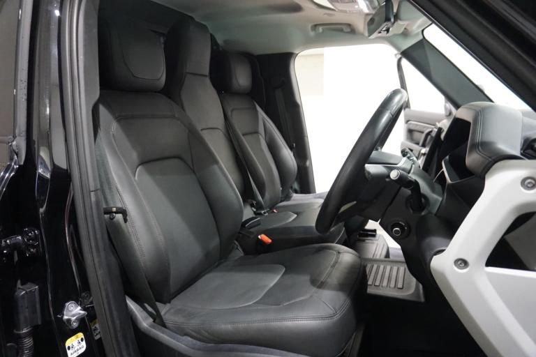 2023 Land Rover Defender 110 3.0 D250 MHEV HSE Hard Top SUV Auto 4WD MWB Euro 6 (s/s) 5dr PANEL V...