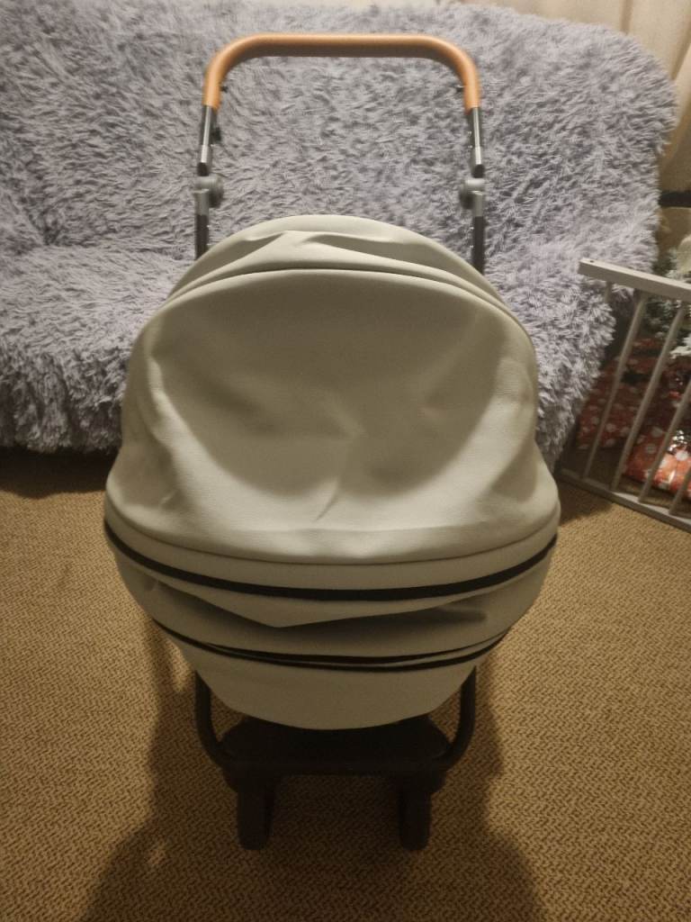 VERDI BABIES  3 IN 1 STROLLER 