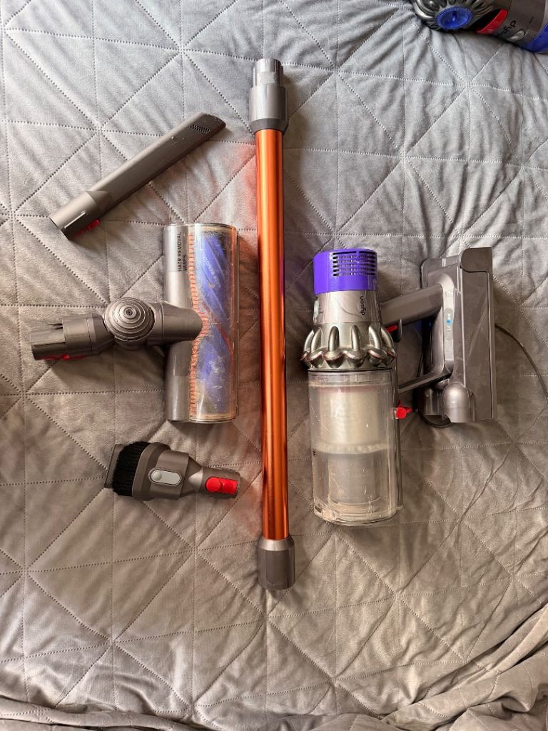 Dyson cyclone cordless v10 (sv27)