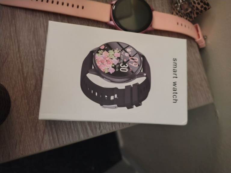 Smart watch pink 