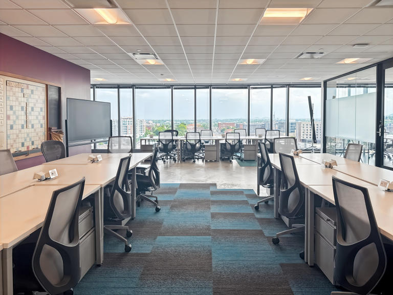 Rent an Office for 3 Workstations in HAYWARDS HEATH RH161UA