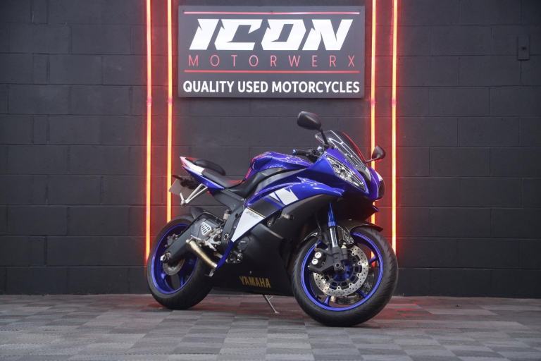 Yamaha R6 YZF-R6 2006, only 7867 miles from new