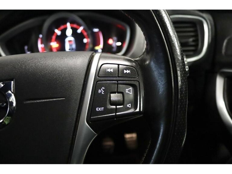 2017 Volvo V40 D4 R-Design Hatchback Diesel Manual