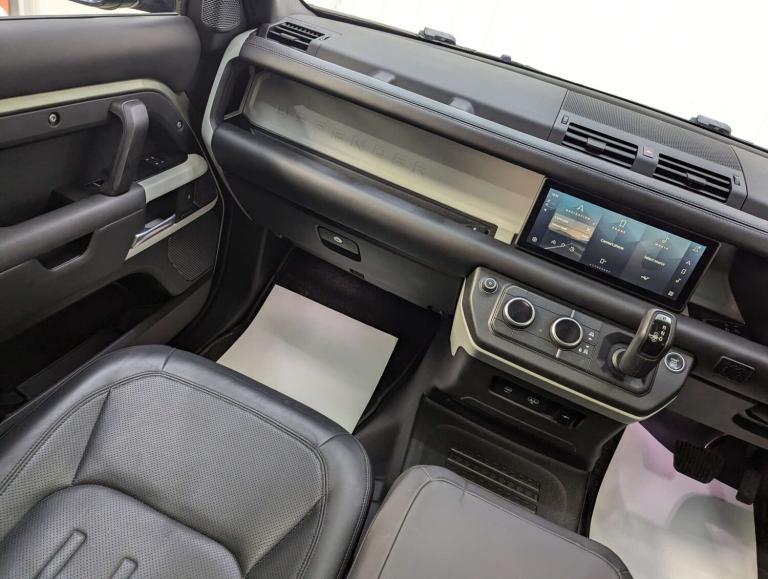 2021 Land Rover Defender 2.0 Defender SE Auto 4WD 5dr SUV Petrol Automatic