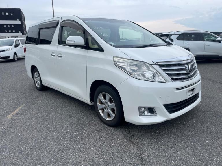 2012 !!!  TOYOTA  ALPHARD CAMPER VAN ,MOTORHOME~4 BERTH~ OFF GRID SOLAR~ULEZ 