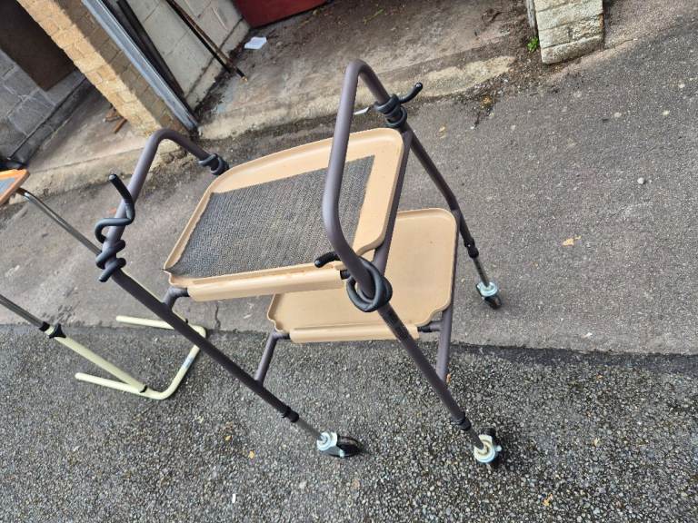 Home Helper Trolley (Plus) over bed adjustable table 