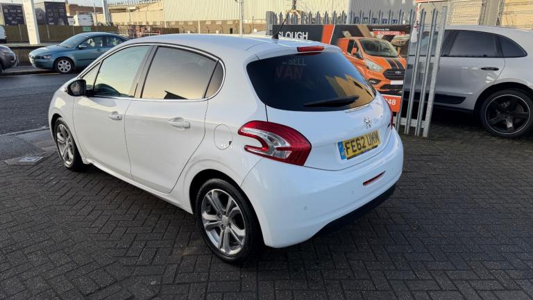 2012 Peugeot 208 1.4 HDi Allure 5dr HATCHBACK Diesel Manual