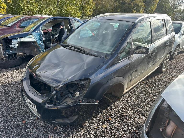 2009 VAUXHALL ZAFIRA MK2 BLACK BREAKING SPARES PARTS