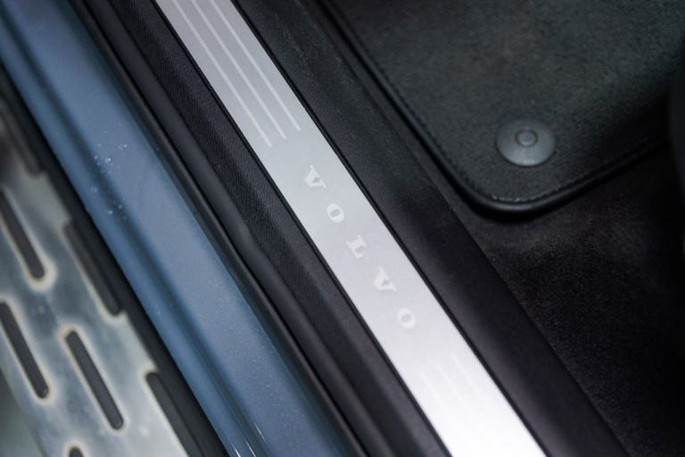 2022 Volvo XC60 2.0 B4D R DESIGN Pro 5dr AWD Geartronic ESTATE DIESEL Automatic