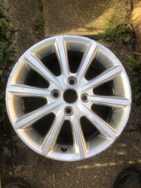 Ford alloy wheel