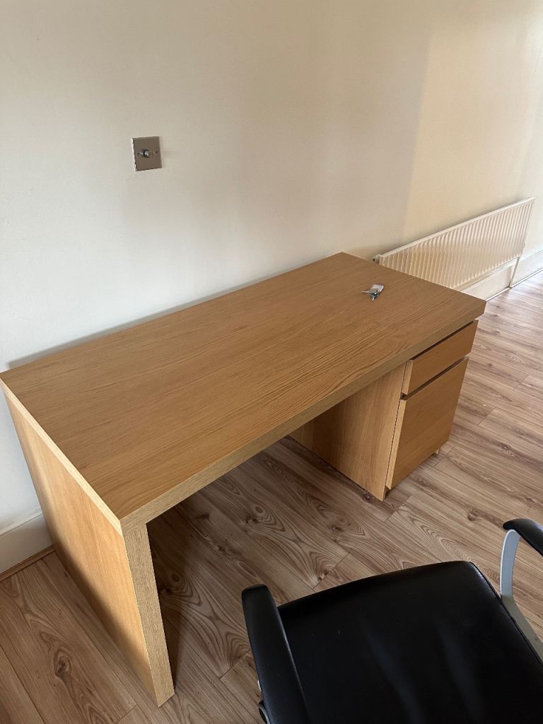 IKEA malm desk