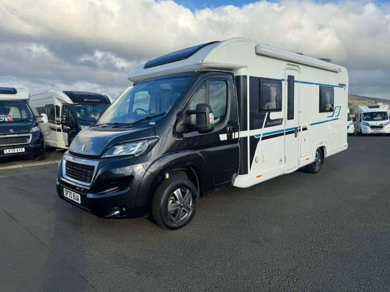 2021 BAILEY ALLIANCE 76-4T 4 BERTH FIXED BEDS MOTORHOME WITH ONLY 9K MILES ANDERSON MOTORHOME SALES