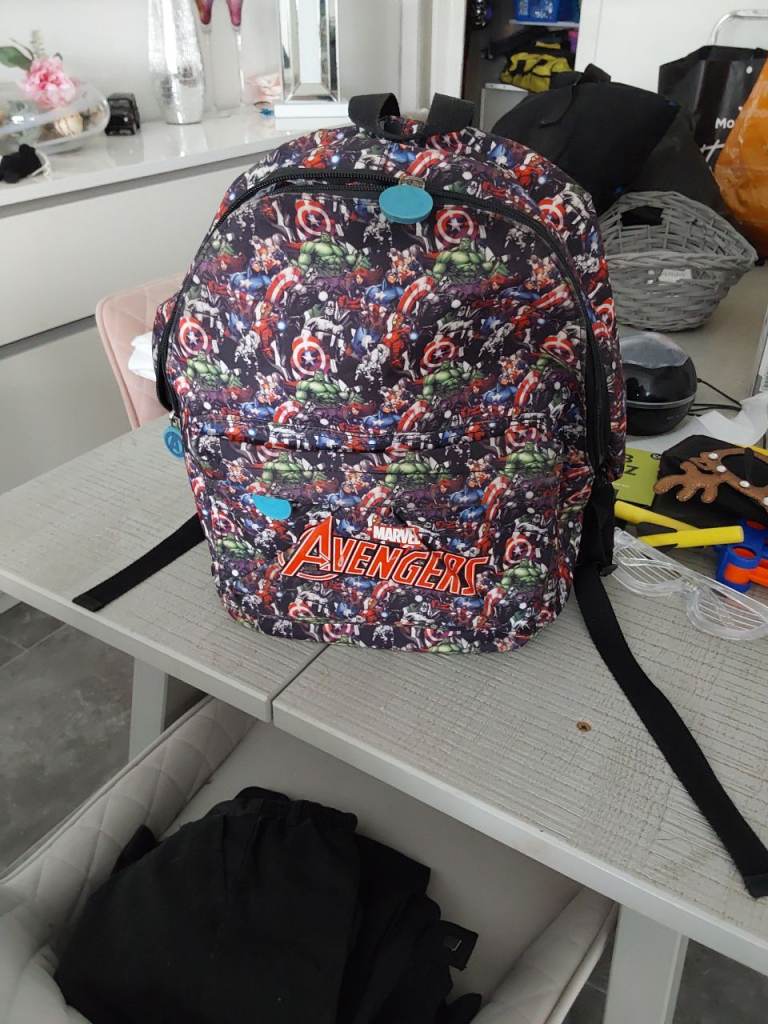 Marvel Avengers Kids Backpack – Good Condition, Multicoloured