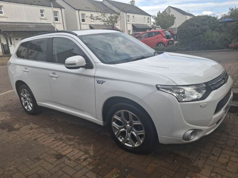 Mitsubishi, OUTLANDER, Estate, 2014, Other, 1998 (cc), 5 doors