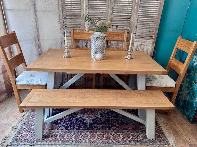 Gorgeous rectangular oak dining table with bench and 4 chairs– local delivery