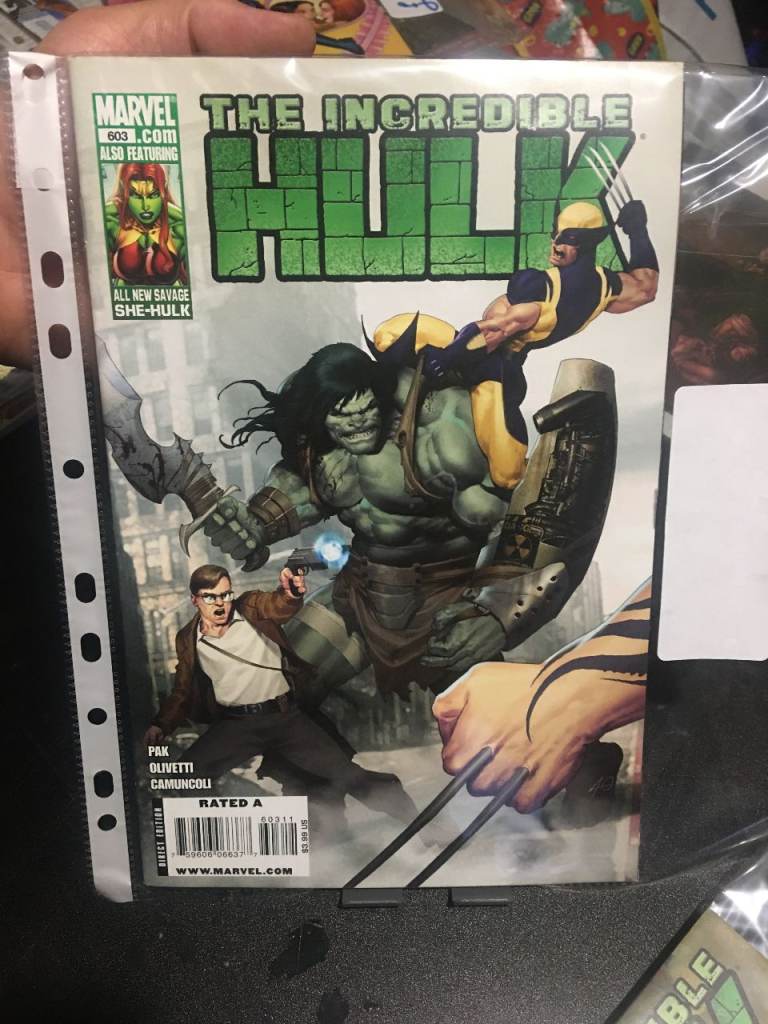 marval comics  hulk in very  good  condition   mint  in plastic sleves 