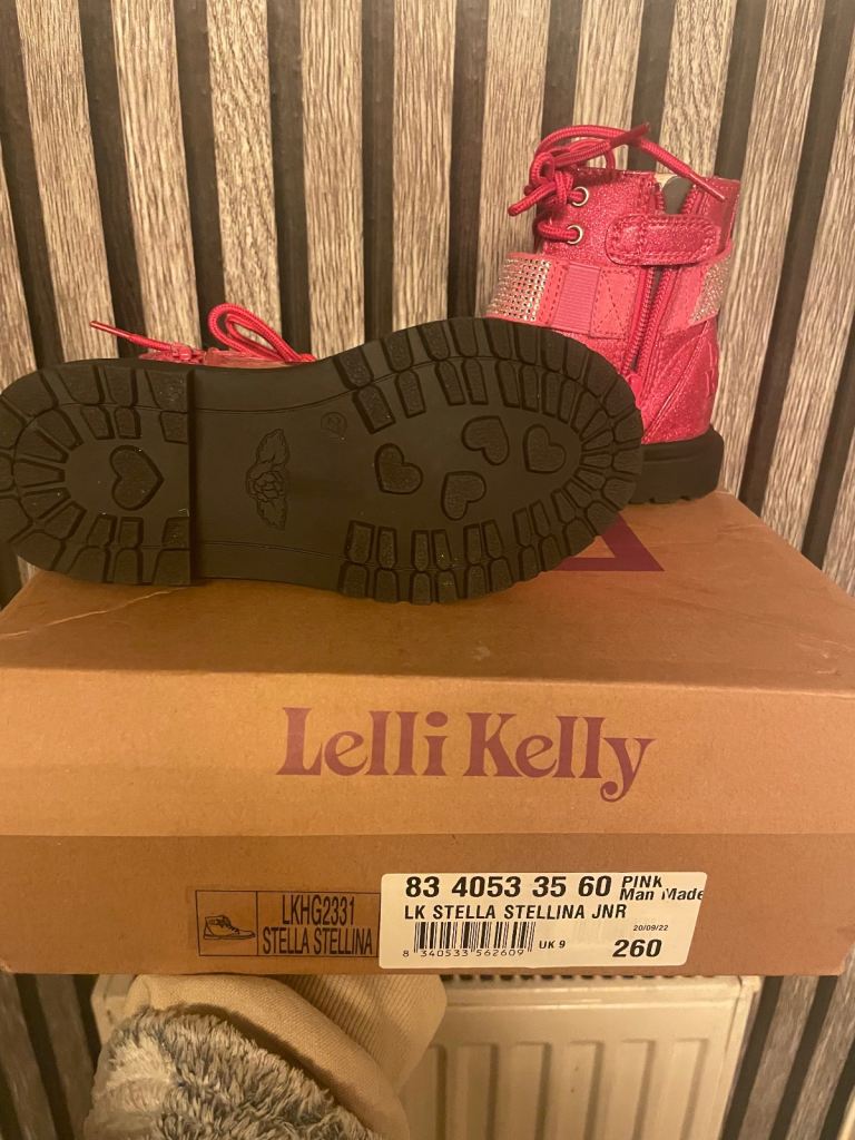 Girls lelli Kelly boots