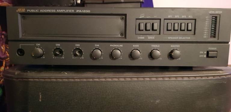 Pro Mono Amplifier JPA-1200 . (High Power, Great for bass/subwoofer's)