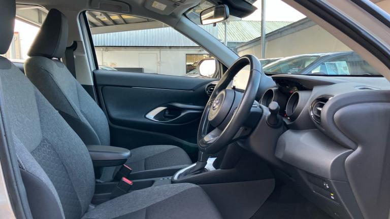 2022 Toyota Yaris Cross 1.5 Hybrid Icon 5dr CVT HATCHBACK PETROL/ELECTRIC Automatic